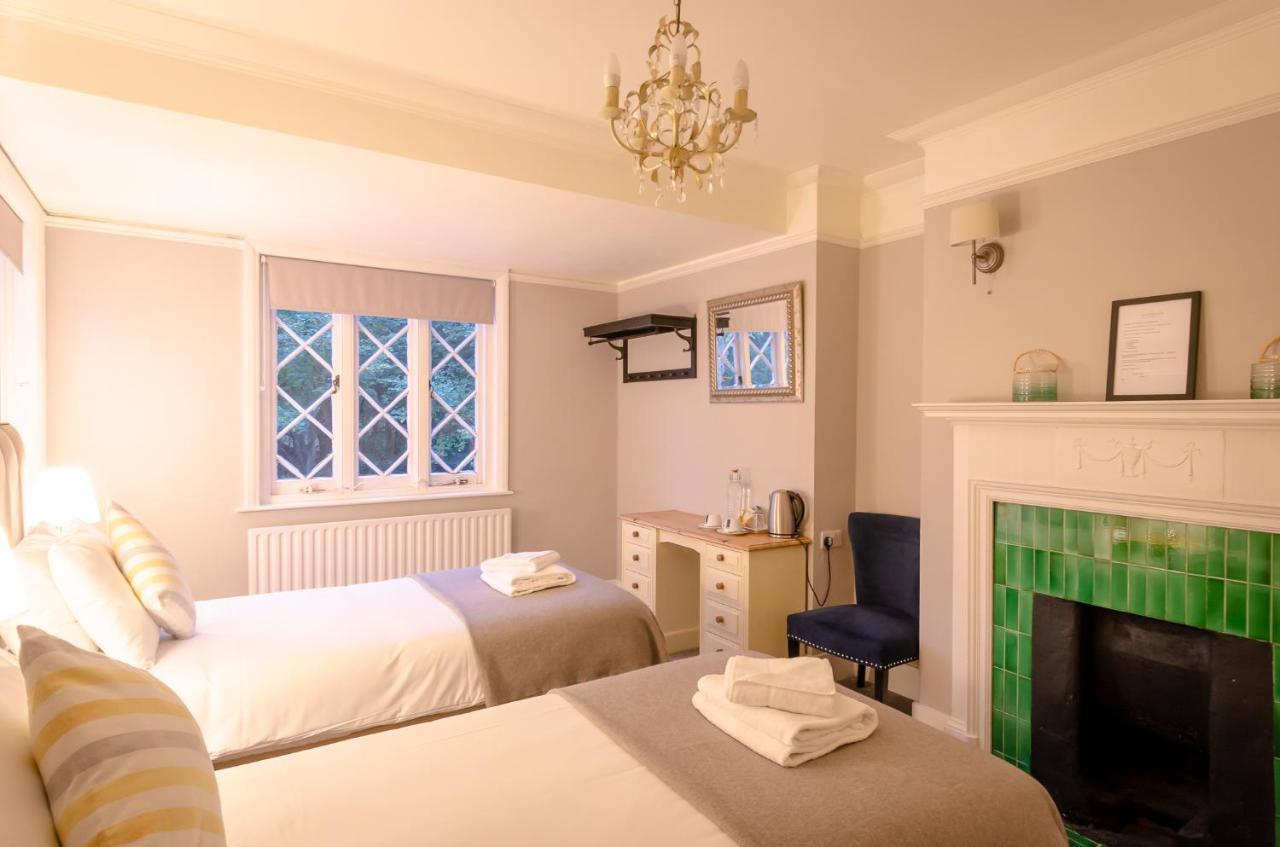 The Alverbank Hotel Gosport Exterior photo