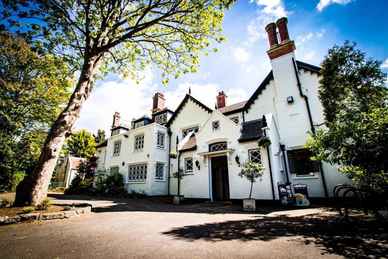 The Alverbank Hotel Gosport Exterior photo